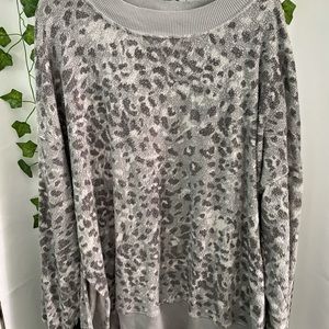 Aerie grey cheetah print long sleeve top